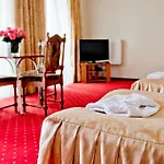 Groman Hotel