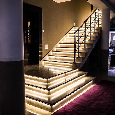فندق Groman 3*