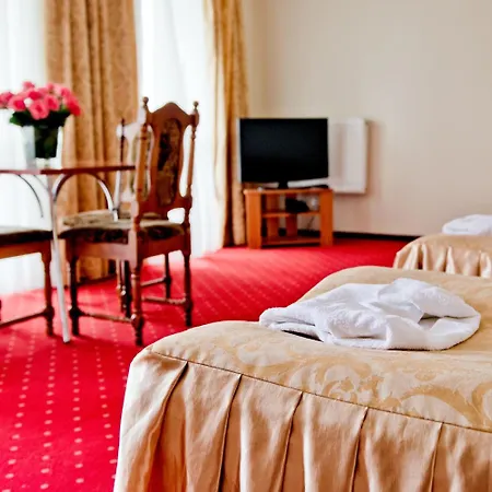 Groman Hotel 3*