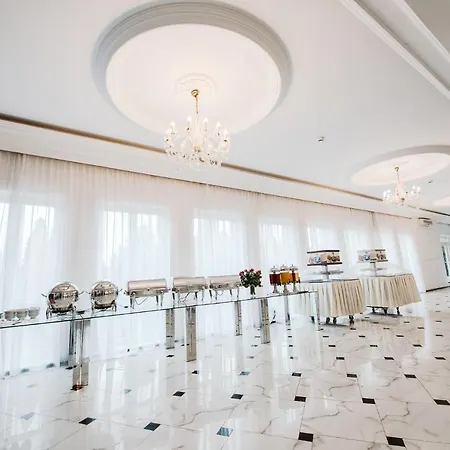 Groman Hotel 3*